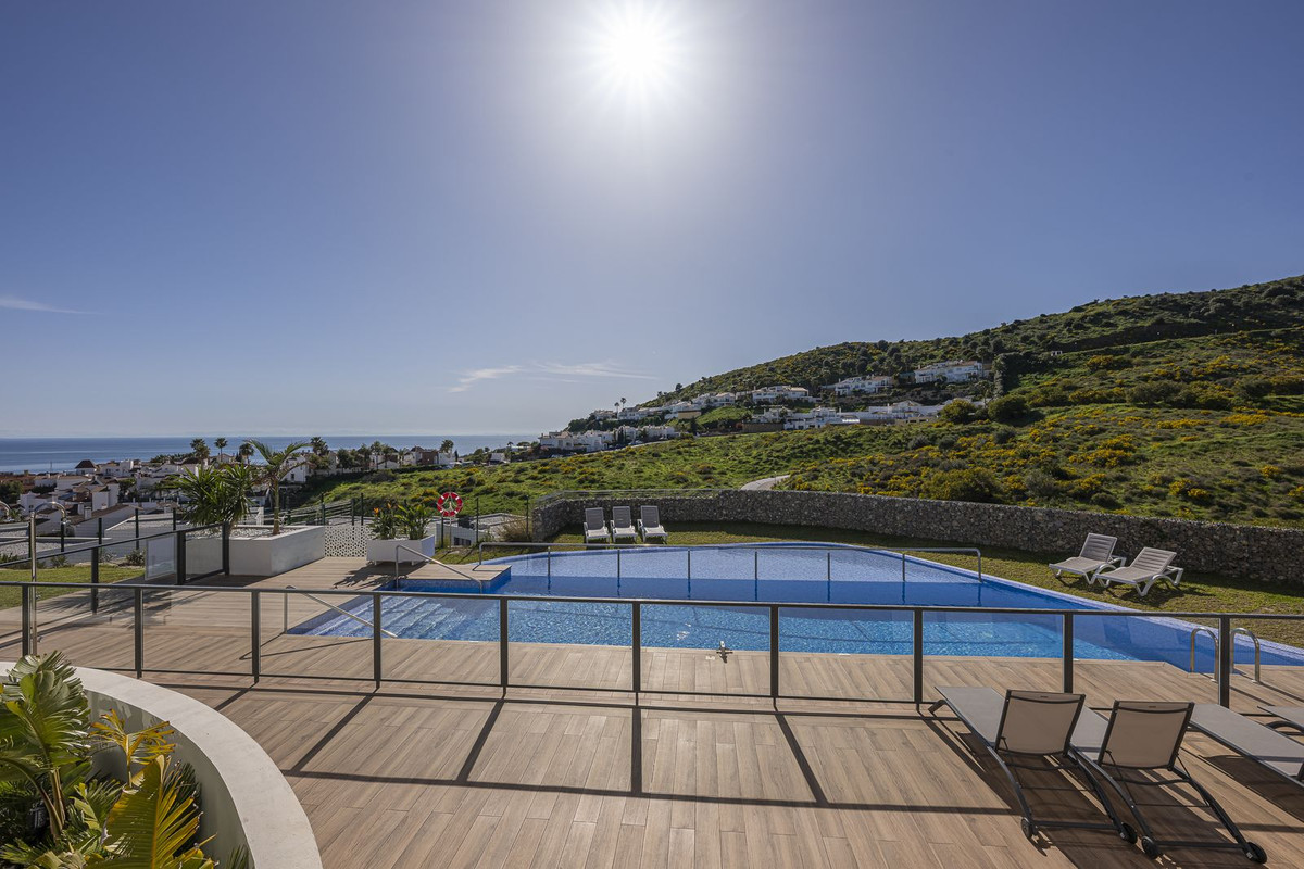 3 Bedroom Townhouse in Mijas - Photo 2