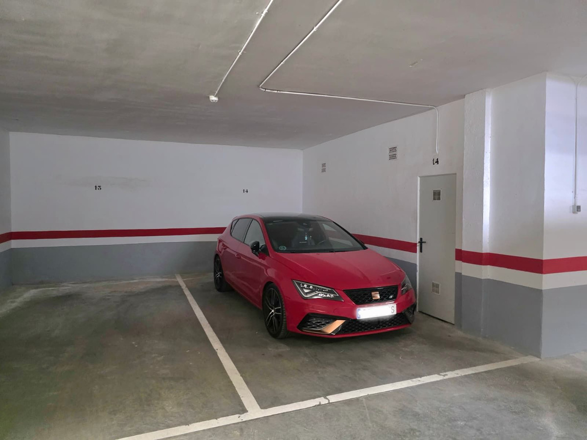 3 Bedroom Apartment in Marbella - Photo 19