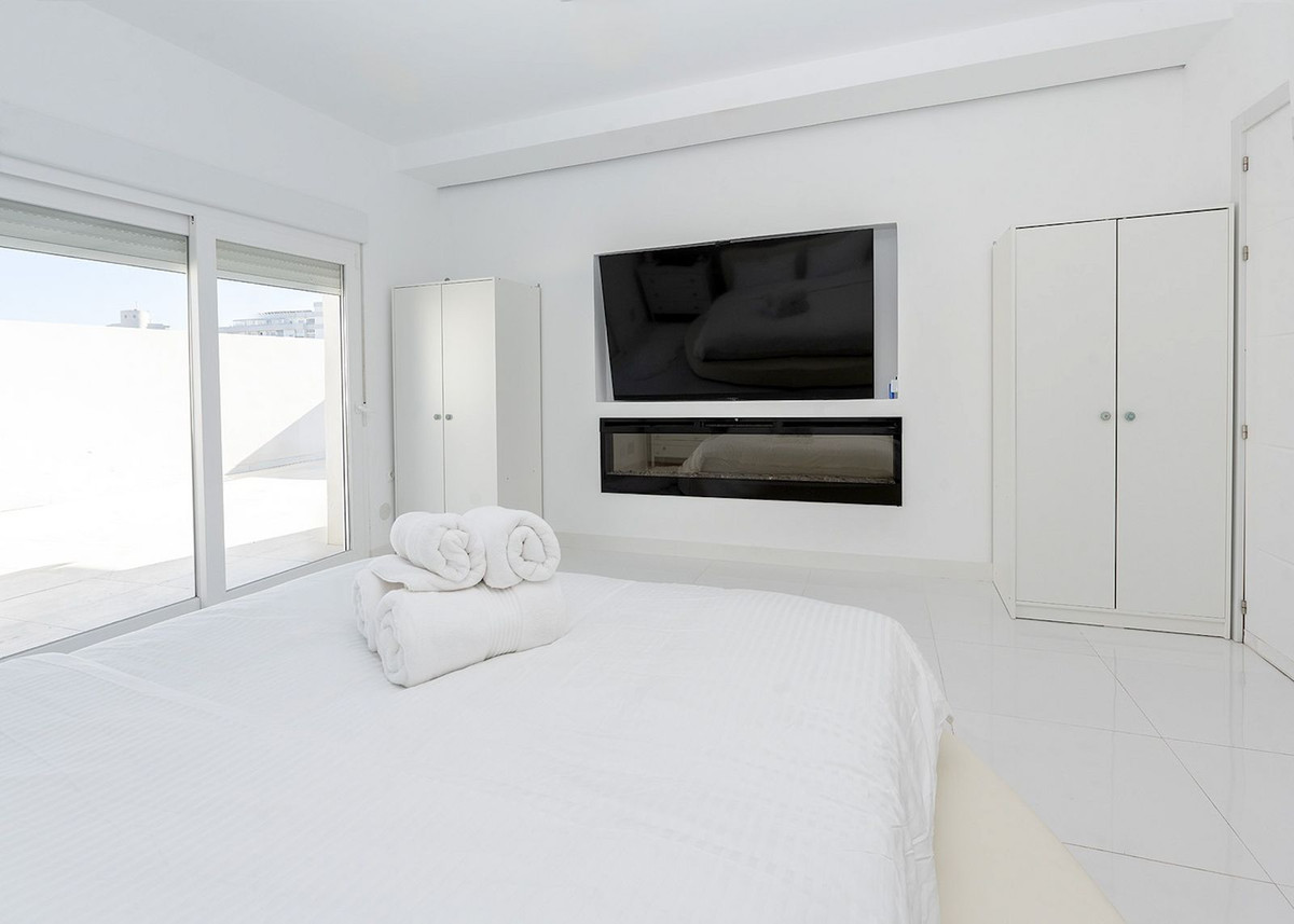 6 Bedroom Villa in Benalmádena - Foto 27