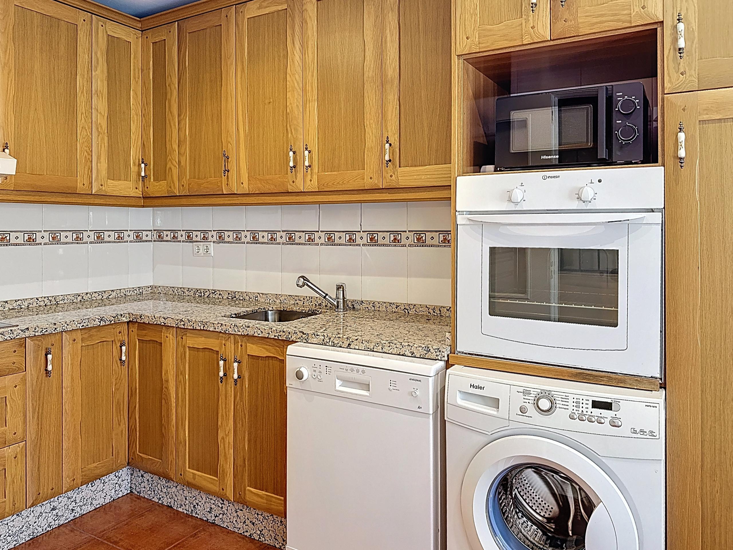 4 Bedroom Villa in Fuengirola - Photo 10