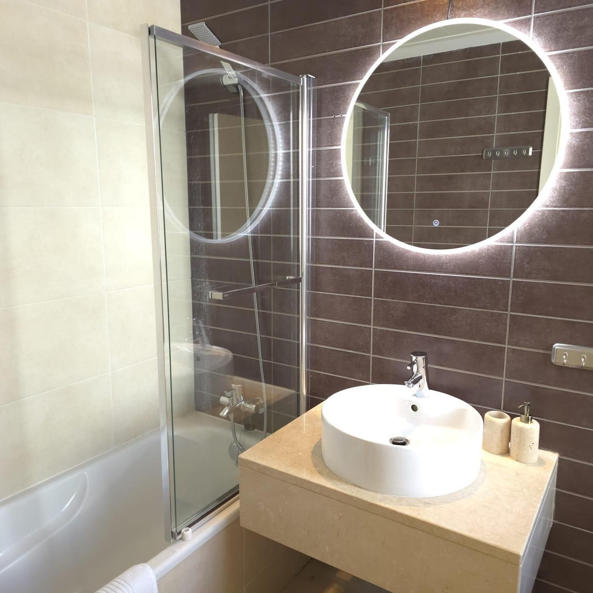 2 Bedroom Apartment in Estepona - Foto 11