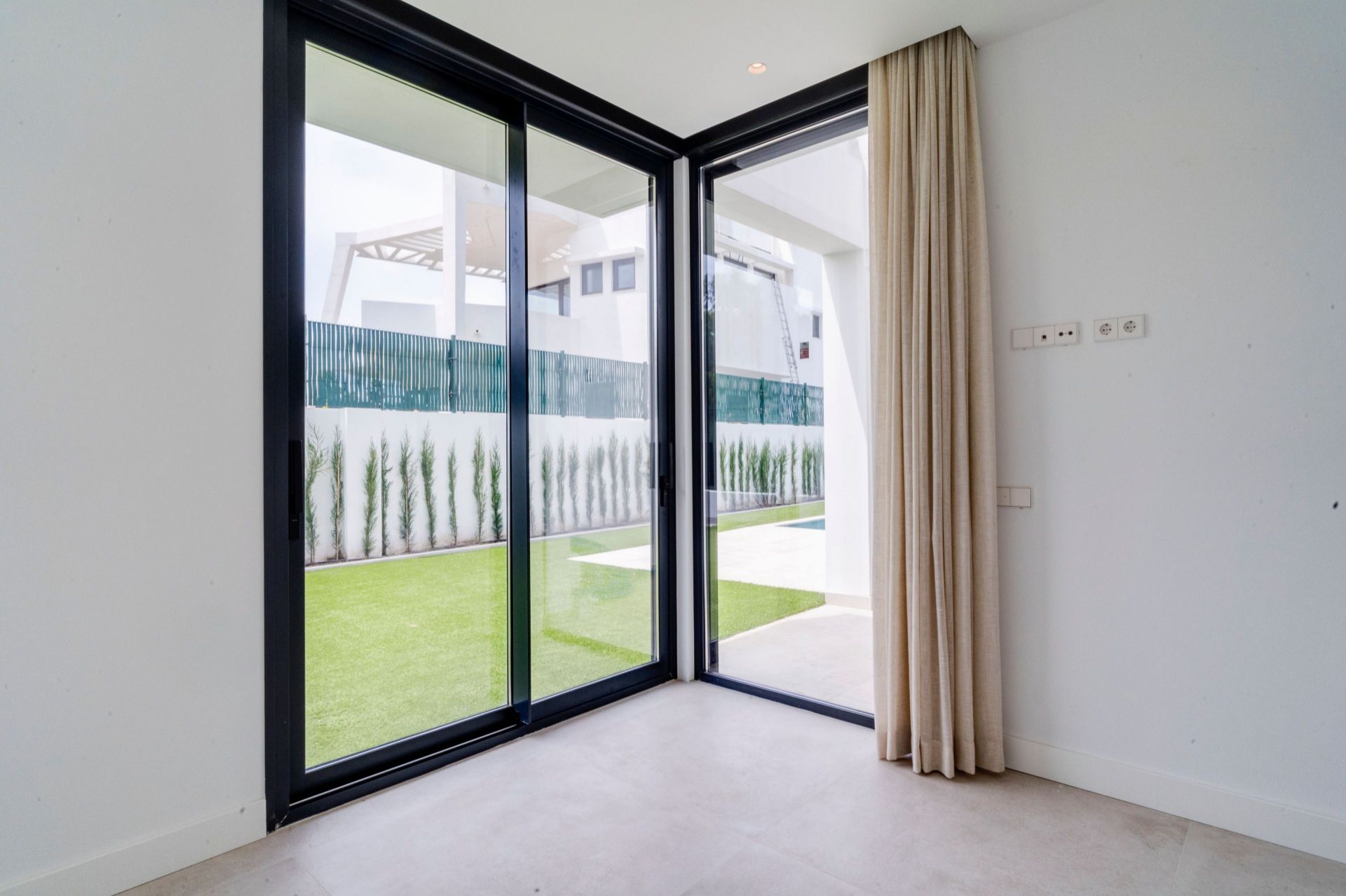 5 Bedroom Villa in Estepona - Photo 14