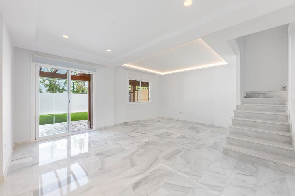 4 Bedroom Townhouse in Mijas - Photo 12