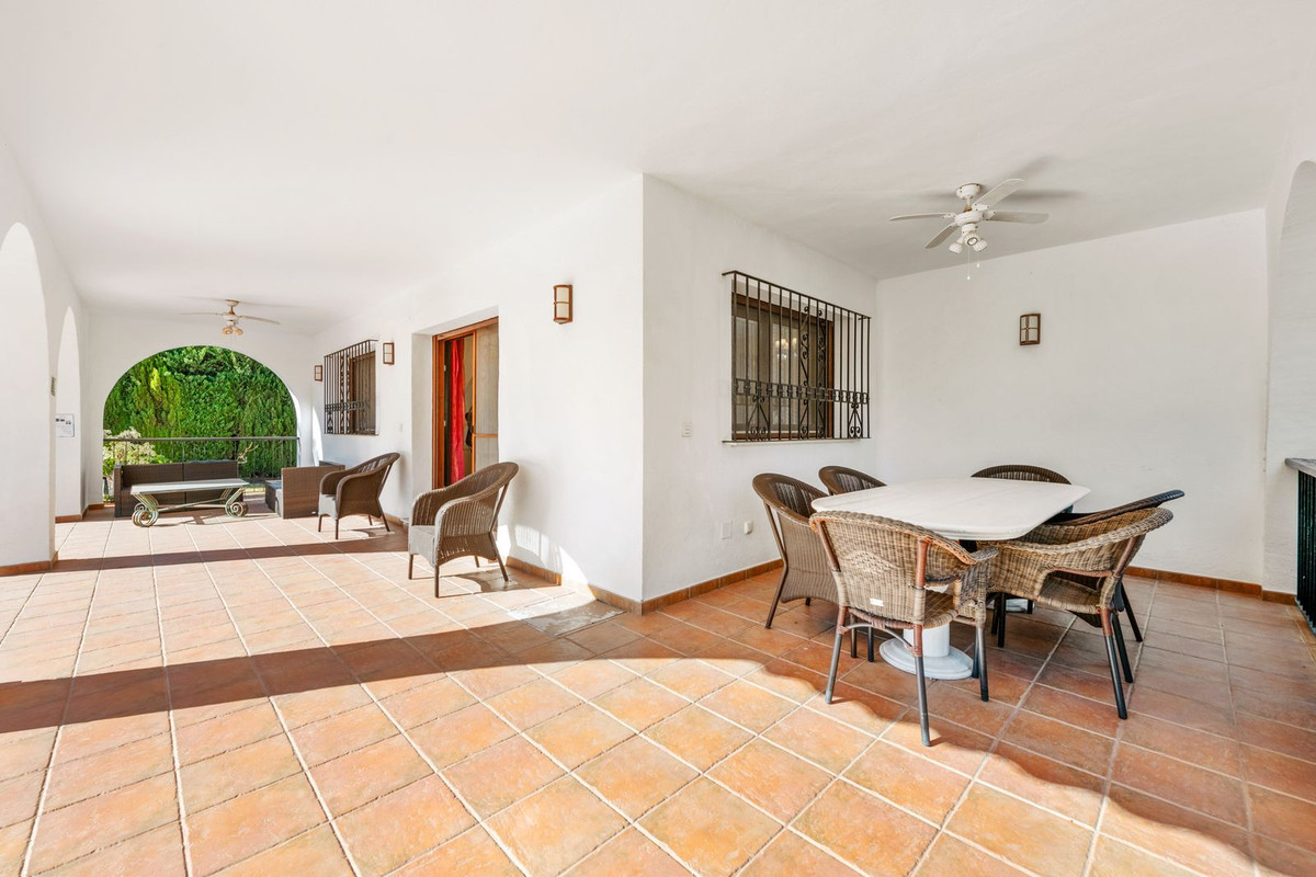 5 Bedroom Villa in Estepona - Foto 23