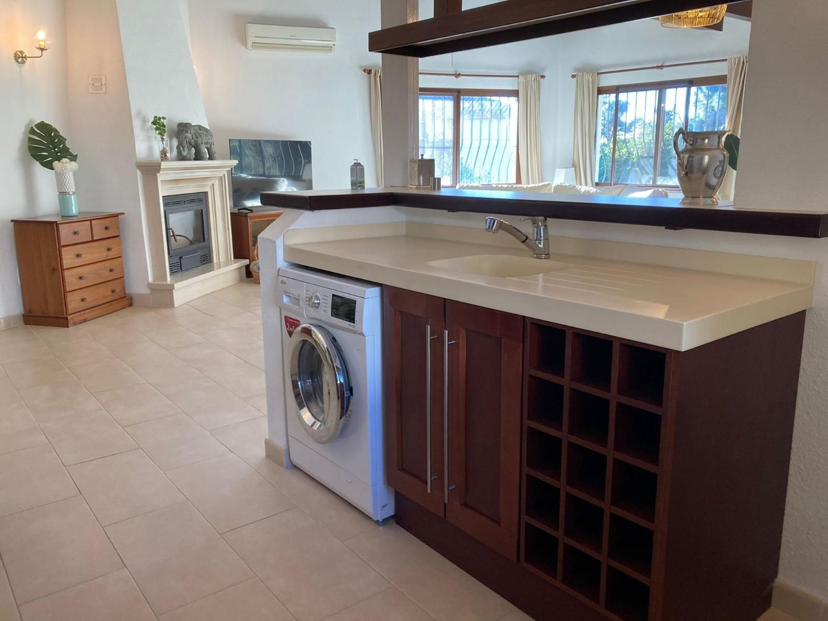 3 Bedroom Villa in Mijas - Photo 8
