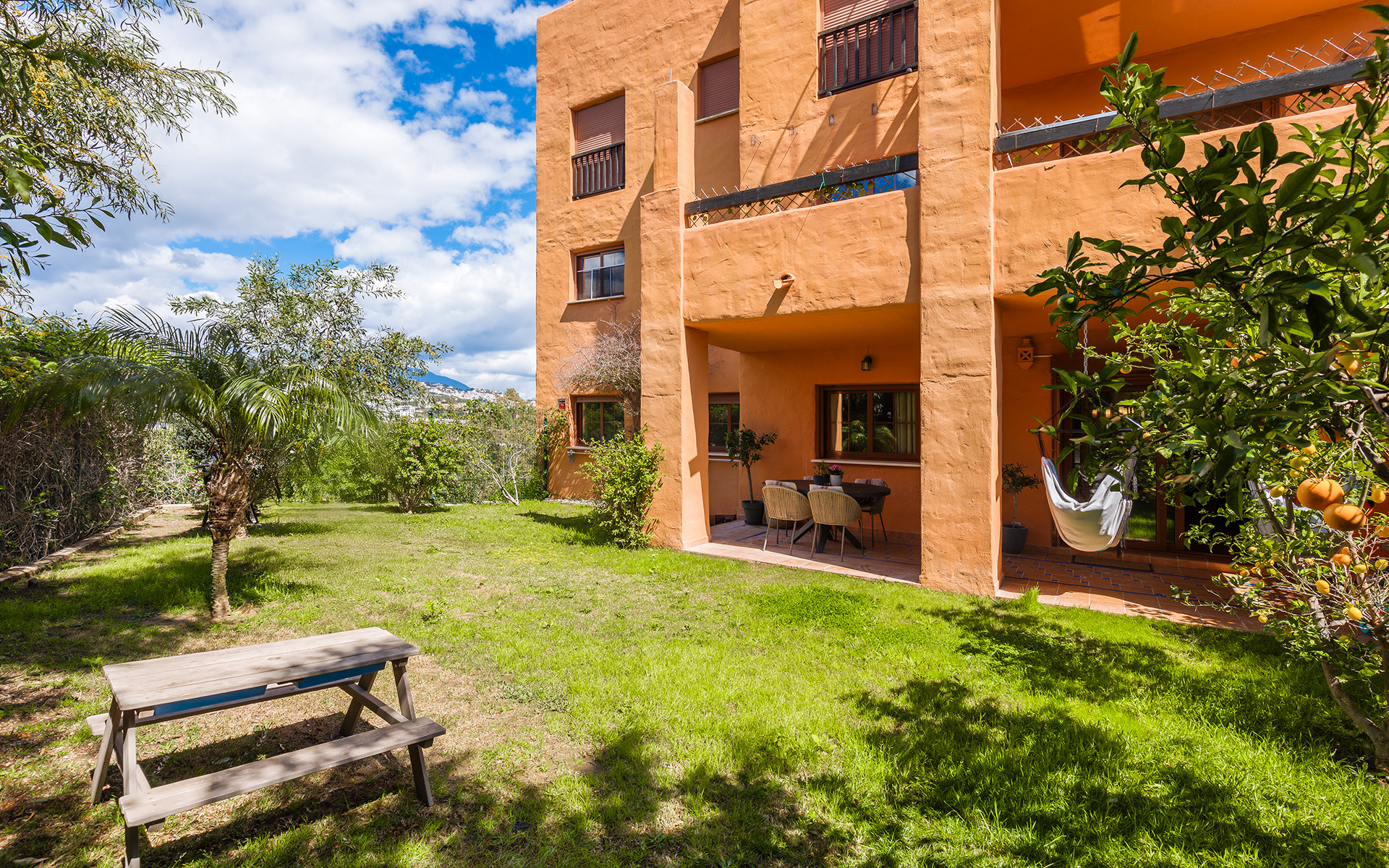 3 Bedroom Apartment in Estepona - Photo 24