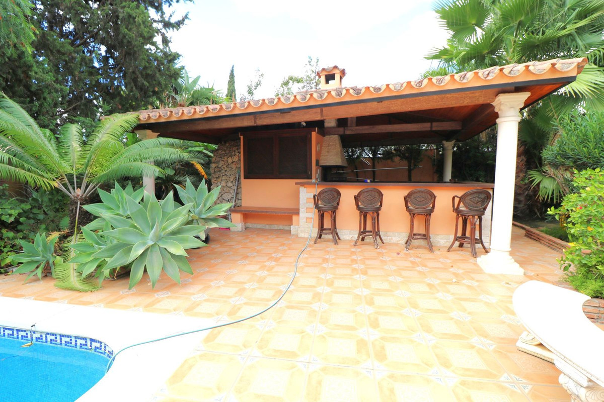 6 Bedroom Villa in Estepona - Foto 8