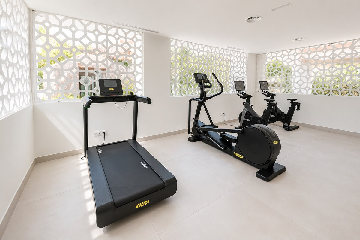 3 Bedroom Apartment in Marbella - Photo 13