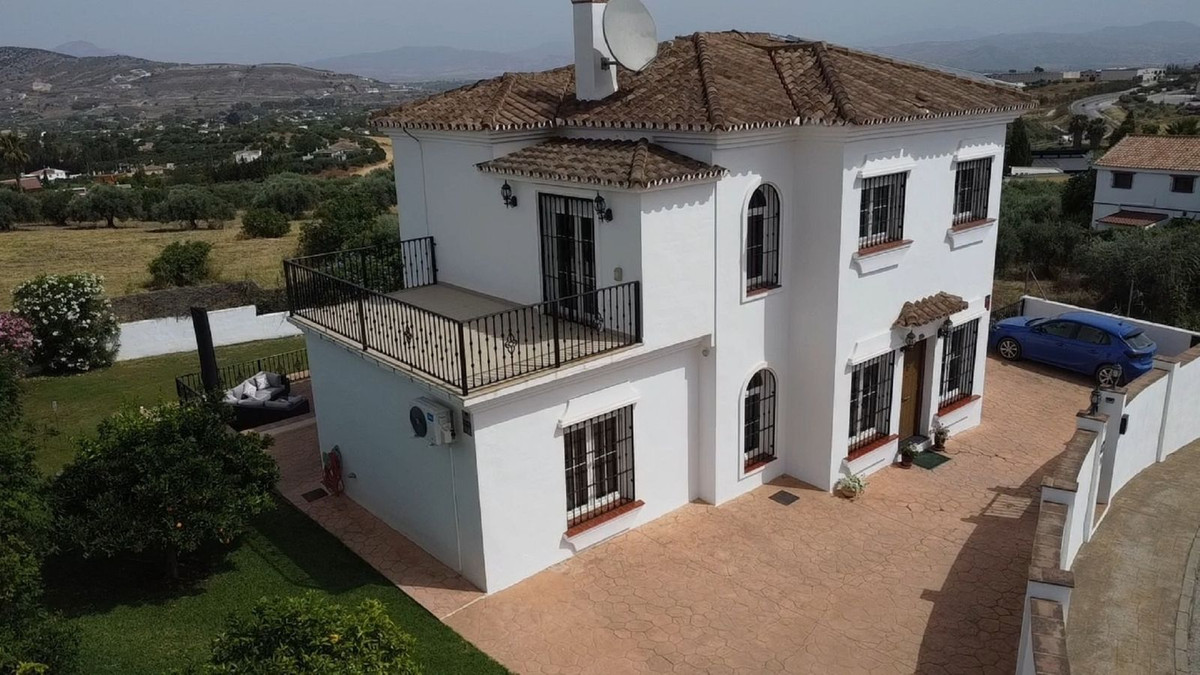 4 Bedroom Villa in Alhaurín el Grande - Foto 4