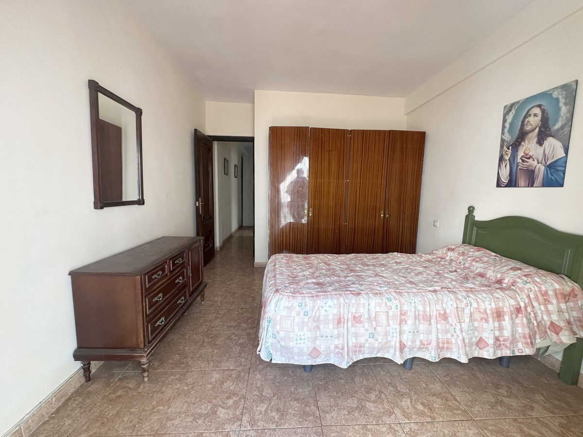 3 Bedroom Apartment in San Pedro de Alcántara - Photo 9