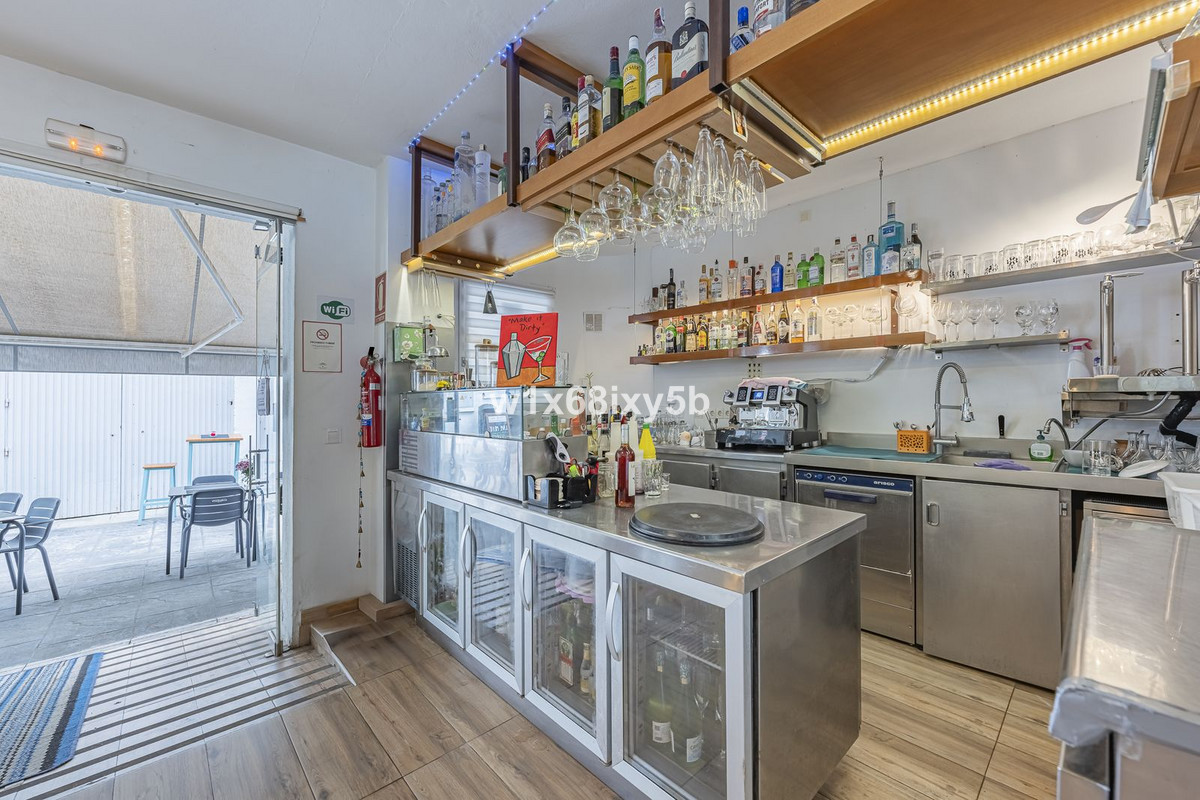 1 Bedroom Townhouse in Benahavís - Photo 16