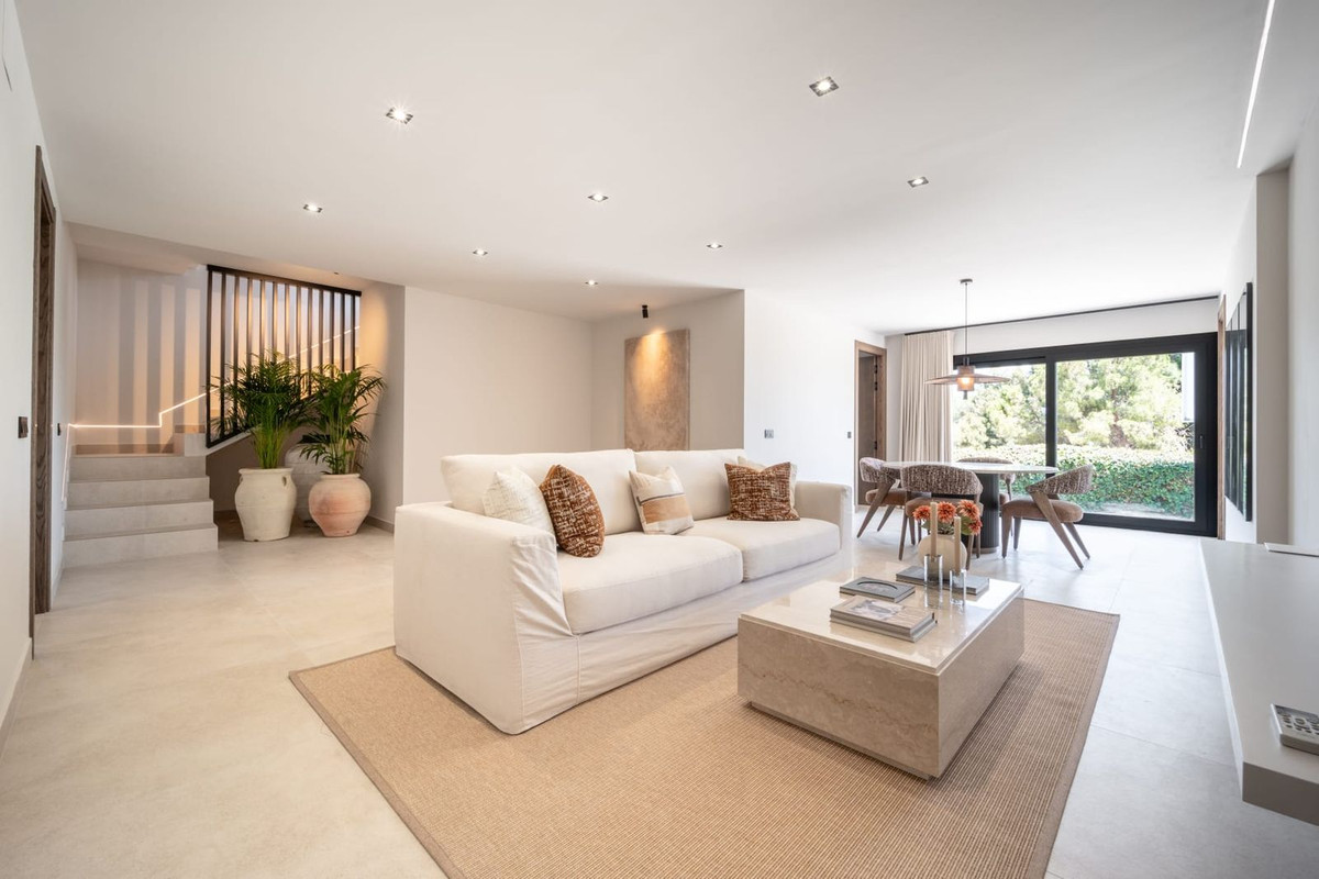 5 Bedroom Villa in Mijas - Photo 19