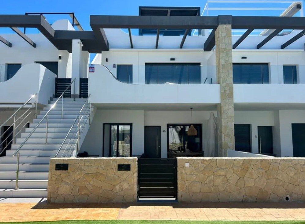 Apartamento com 3 quartos com piscina em Alicante, Espanha – Foto 1