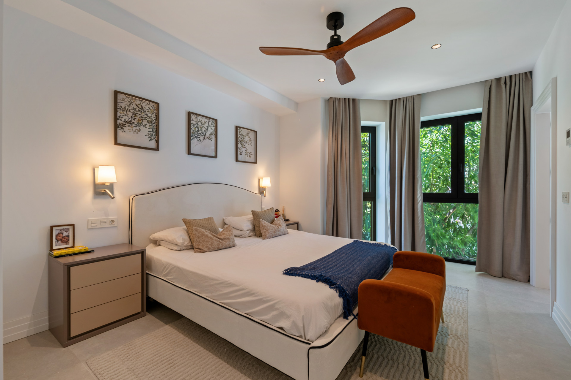 6 Bedroom Villa in Estepona - Photo 30