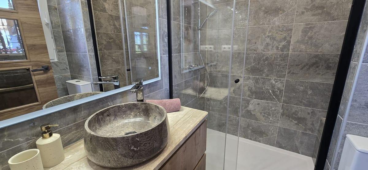 5 Bedroom Villa in Coín - Photo 12