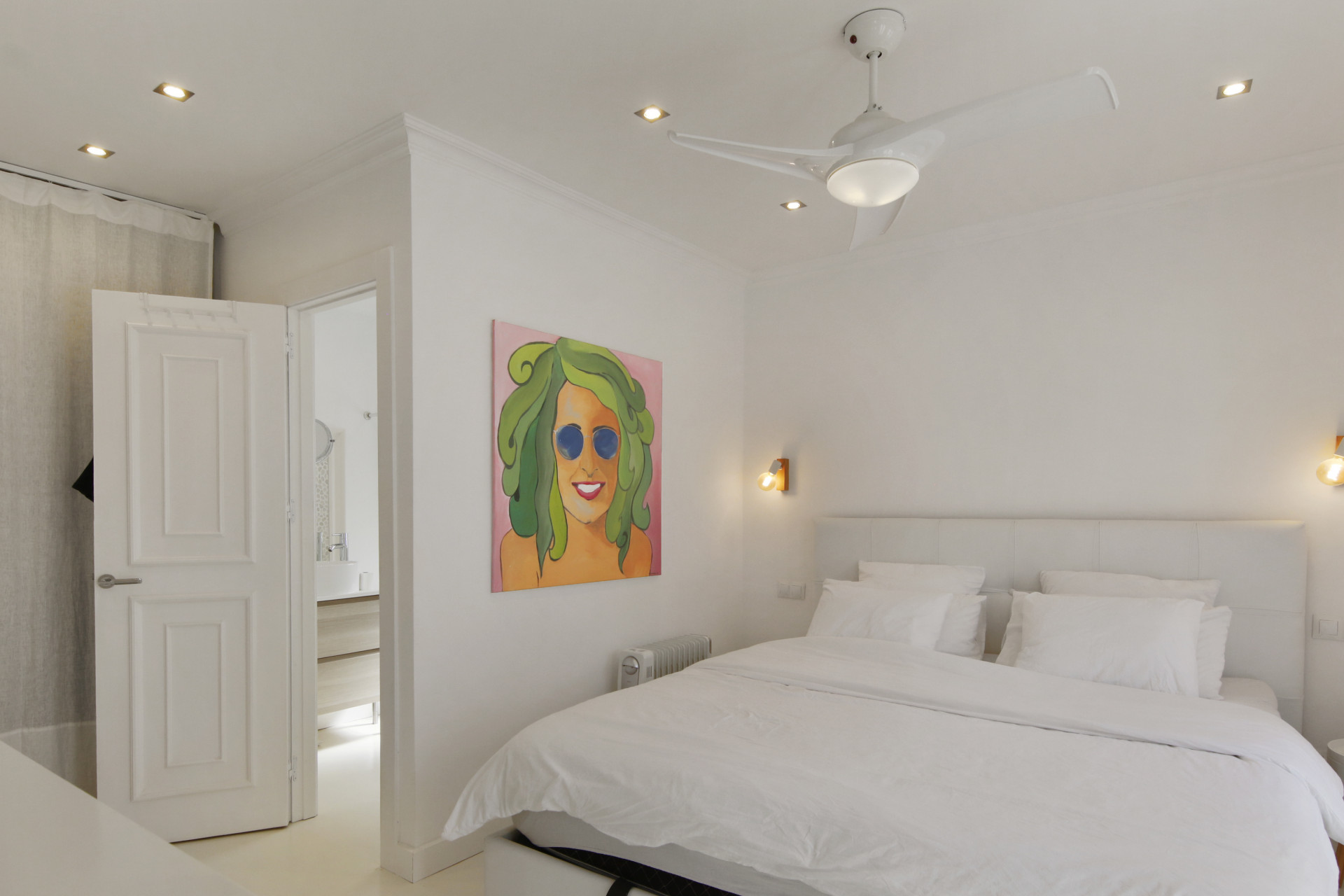 2 Bedroom Apartment in Estepona - Photo 8
