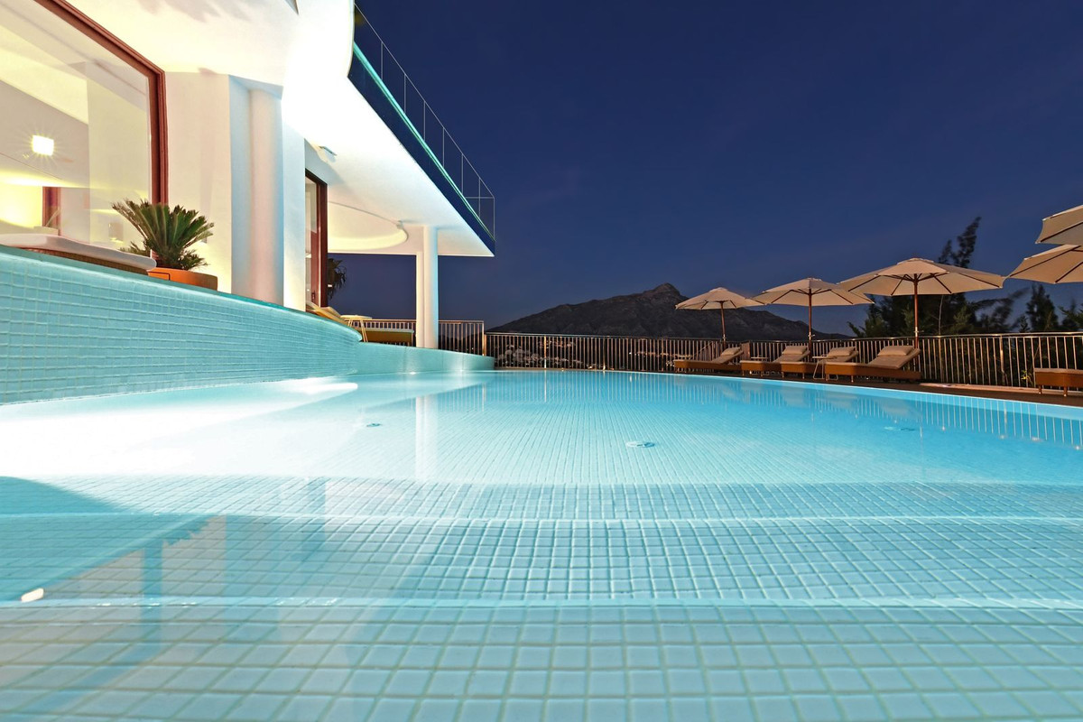 7 Bedroom Villa in Marbella - Photo 23
