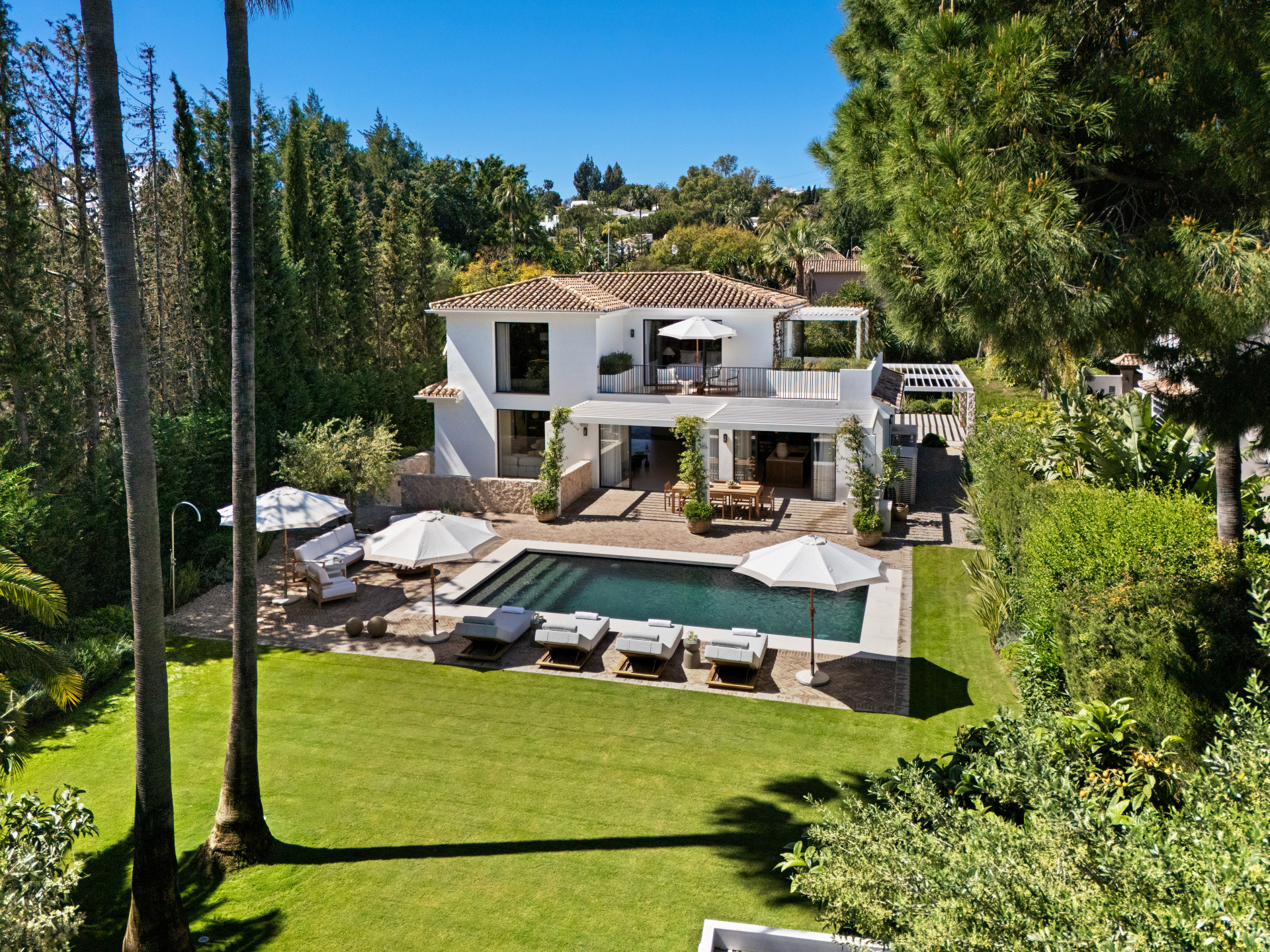 4 Bedroom Villa in Marbella - Photo 14