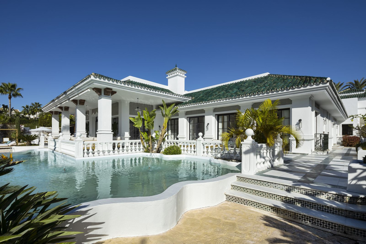 12 Bedroom Villa in Marbella - Photo 21