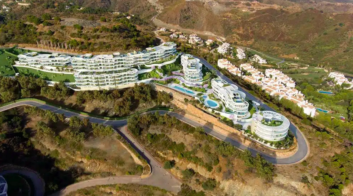 3 Bedroom Apartment in Benahavís - Photo 52