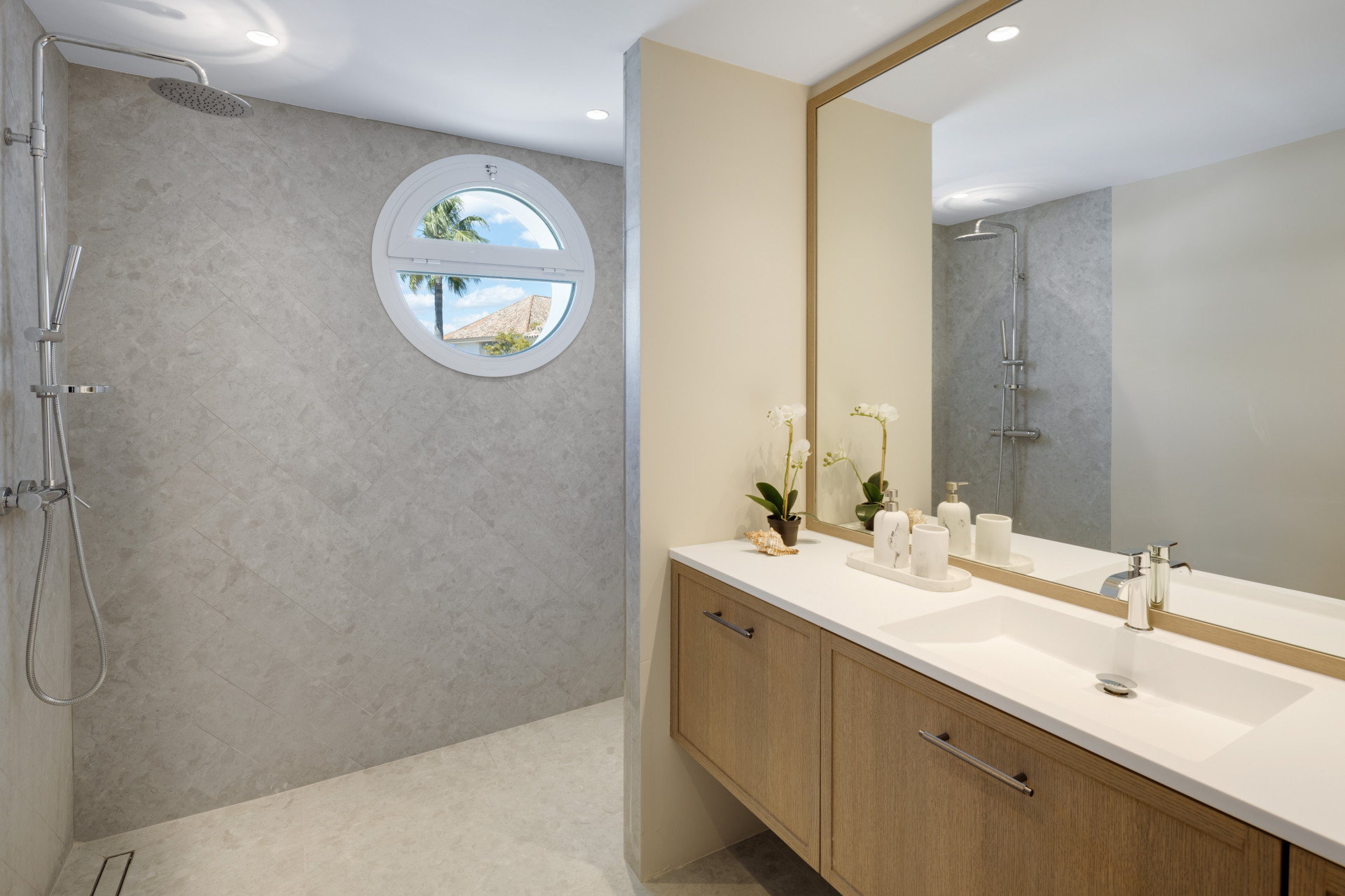 3 Bedroom Townhouse in Marbella - Photo 23