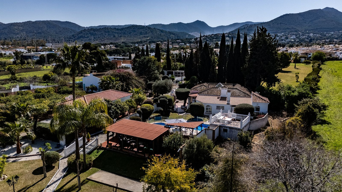 5 Bedroom Villa in Alhaurín de la Torre - Photo 53