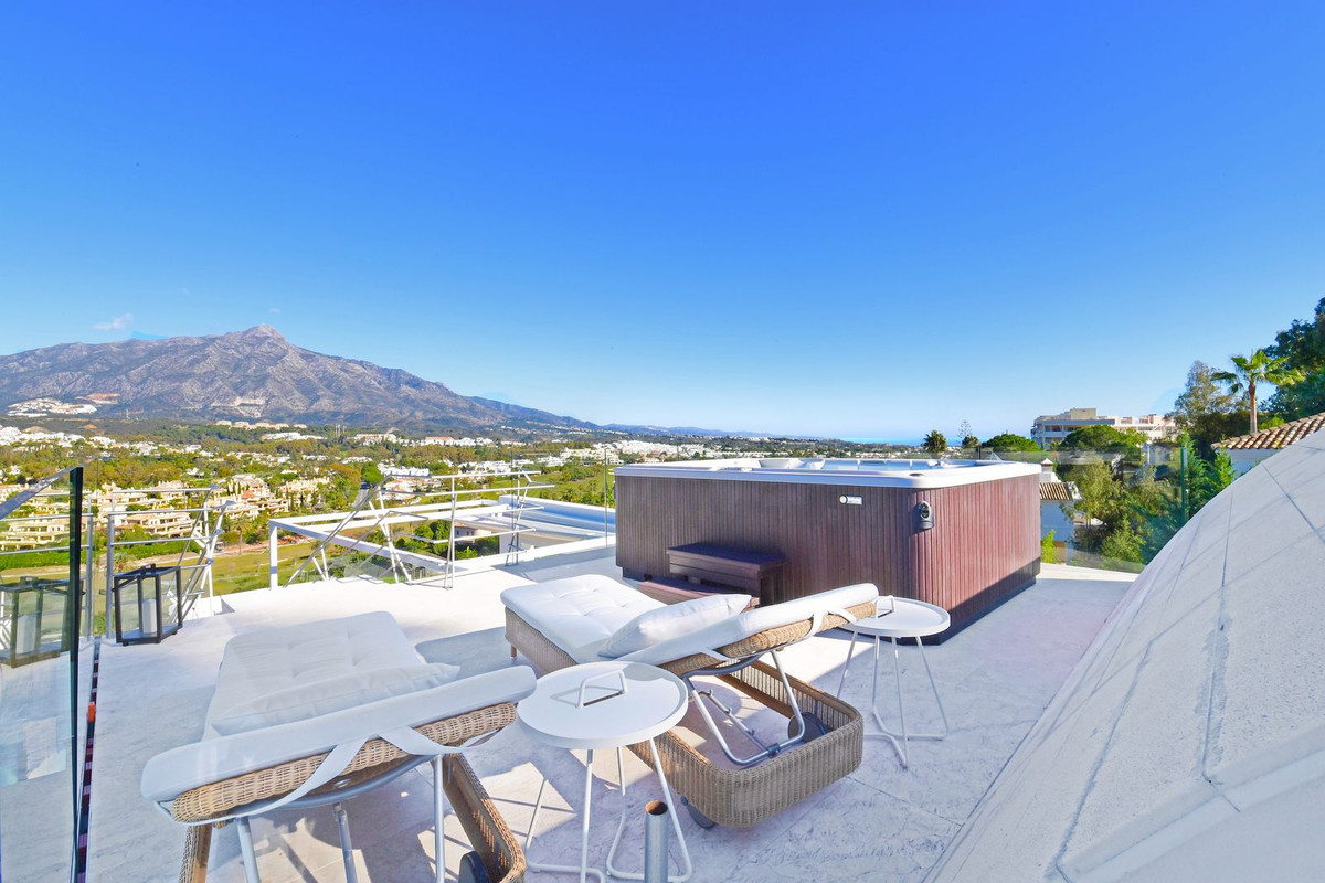 7 Bedroom Villa in Marbella - Photo 61