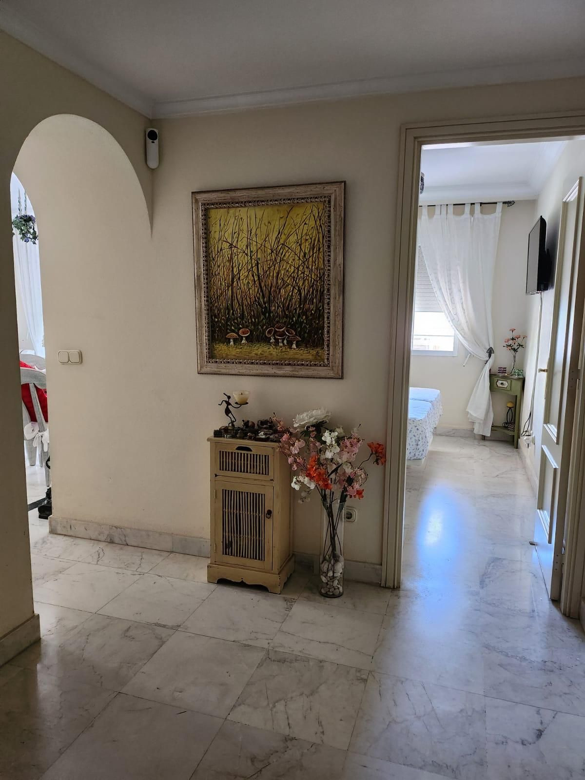 2 Bedroom Apartment in Marbella - Photo 5