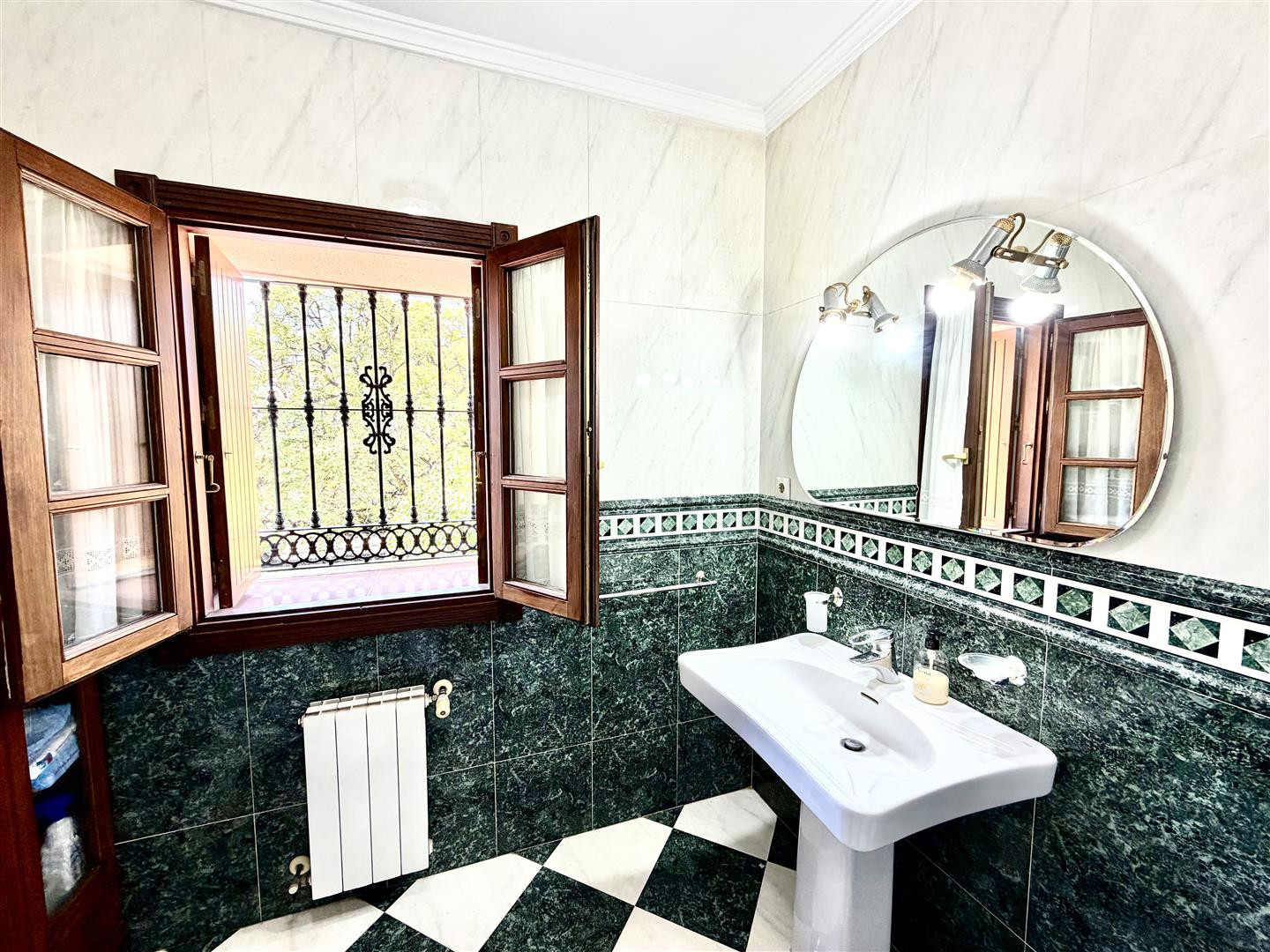 3 Bedroom Villa in Marbella - Photo 13