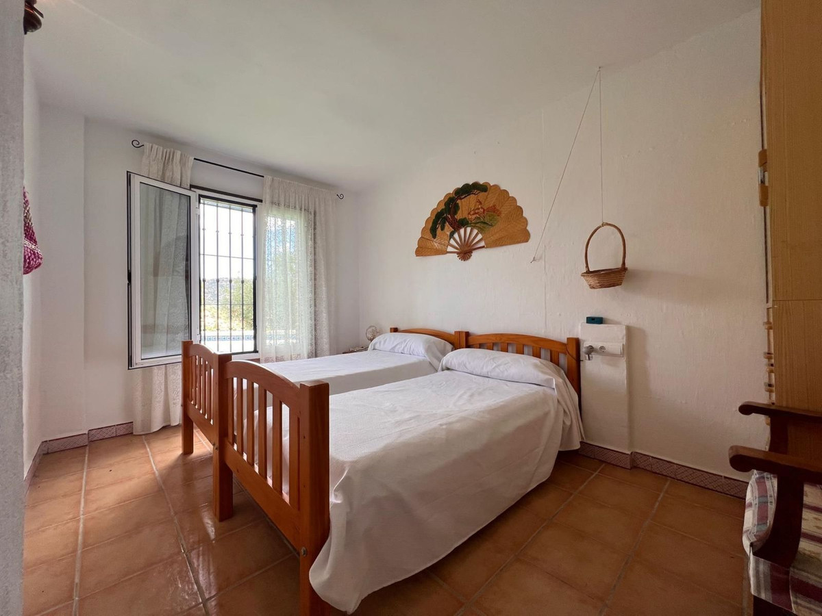 4 Bedroom Country house in Monda - Foto 8