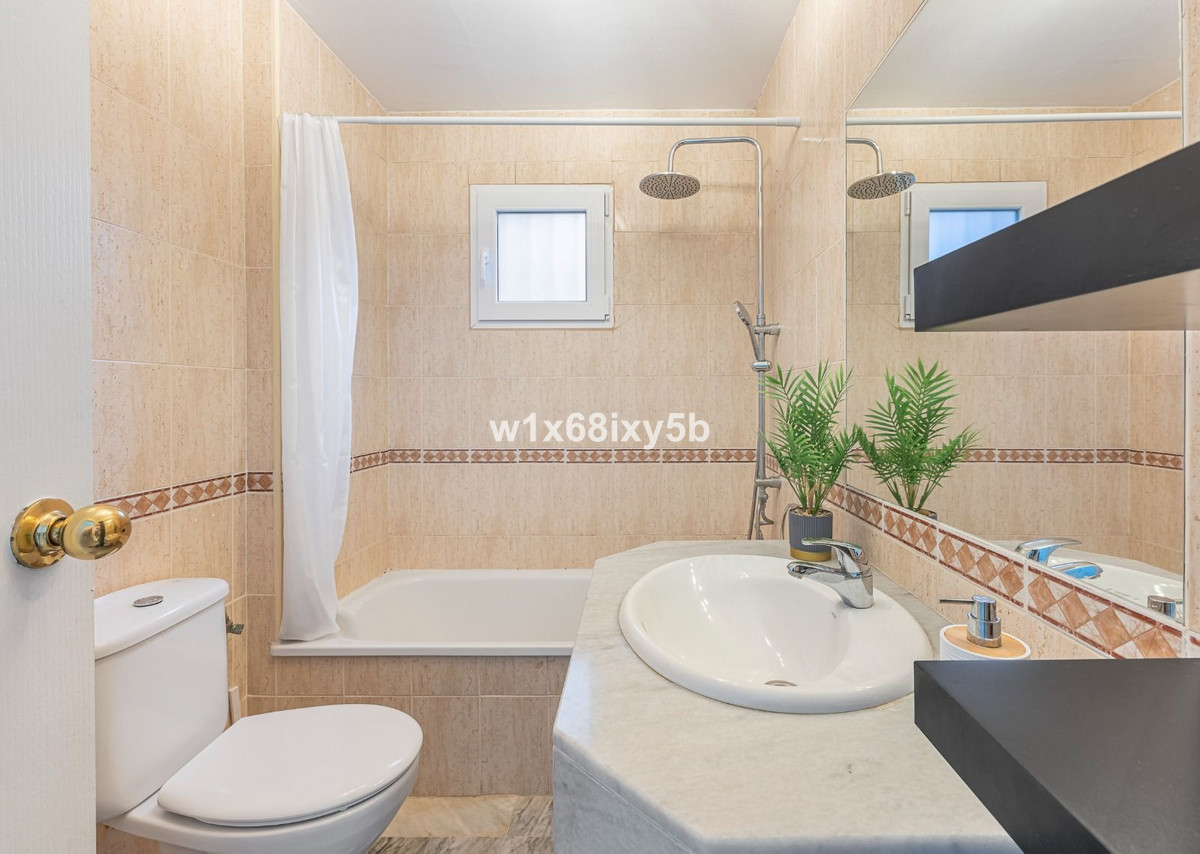 2 Bedroom Apartment in Manilva - Foto 18
