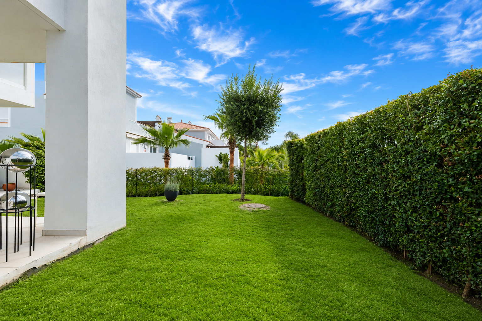 2 Bedroom Apartment in Estepona - Photo 18
