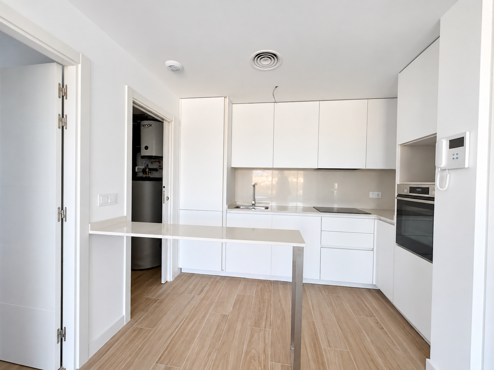 2 Bedroom Apartment in Mijas - Photo 9