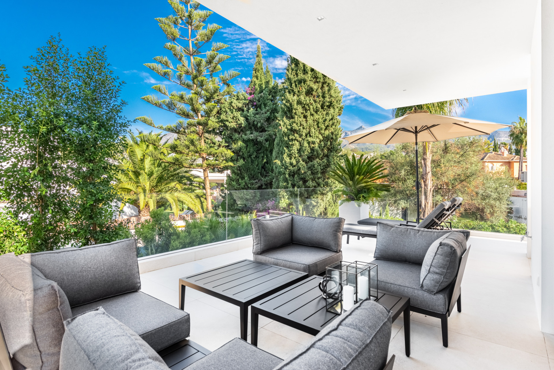 5 Bedroom Villa in Marbella - Photo 17
