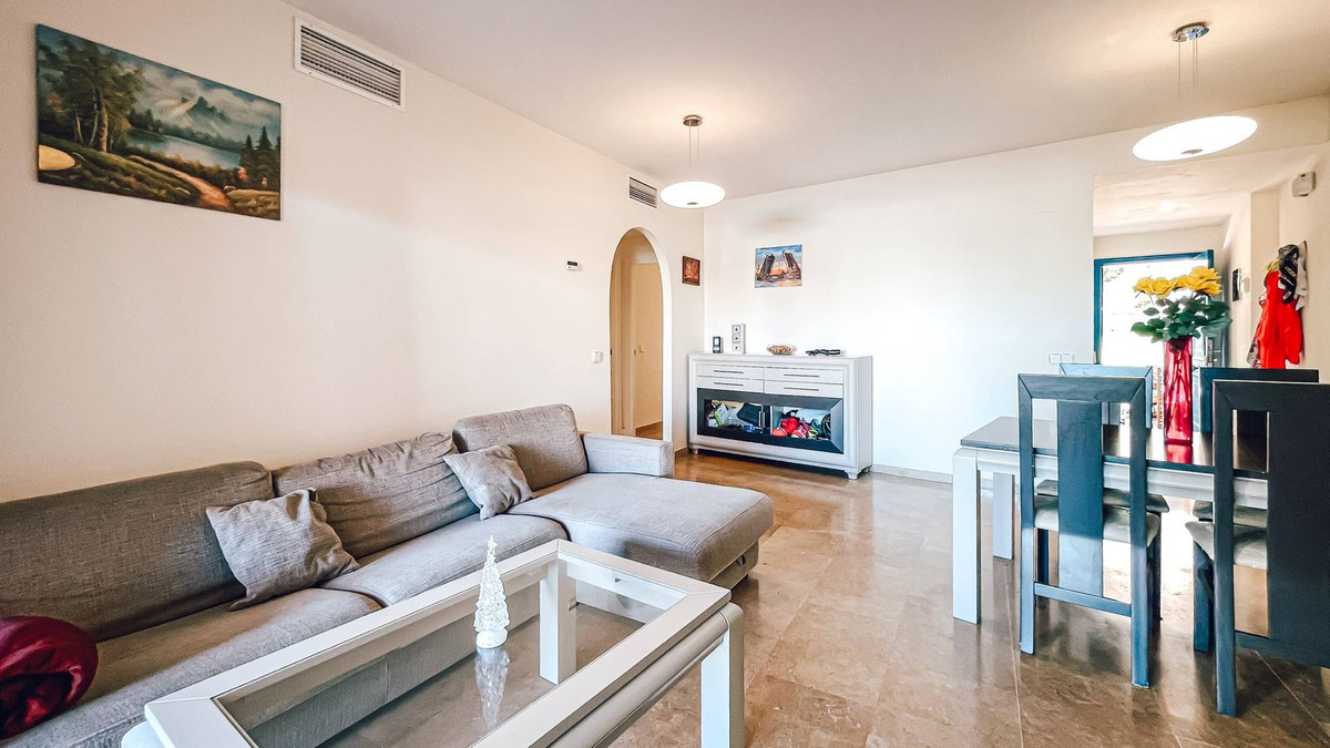 2 Bedroom Apartment in La Duquesa - Фото 4