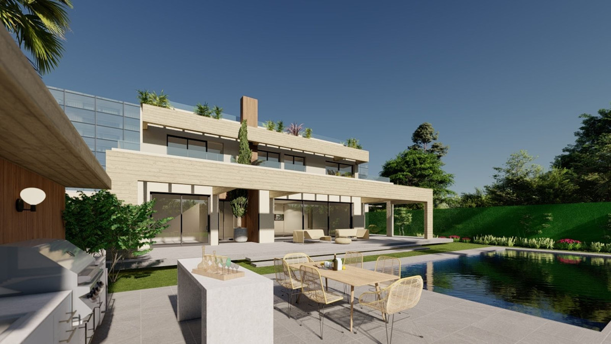 5 Bedroom Villa in Estepona