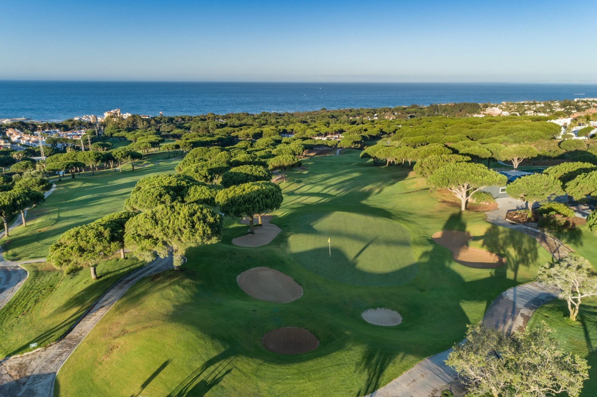 5 Bedroom Villa in Marbella - Photo 16
