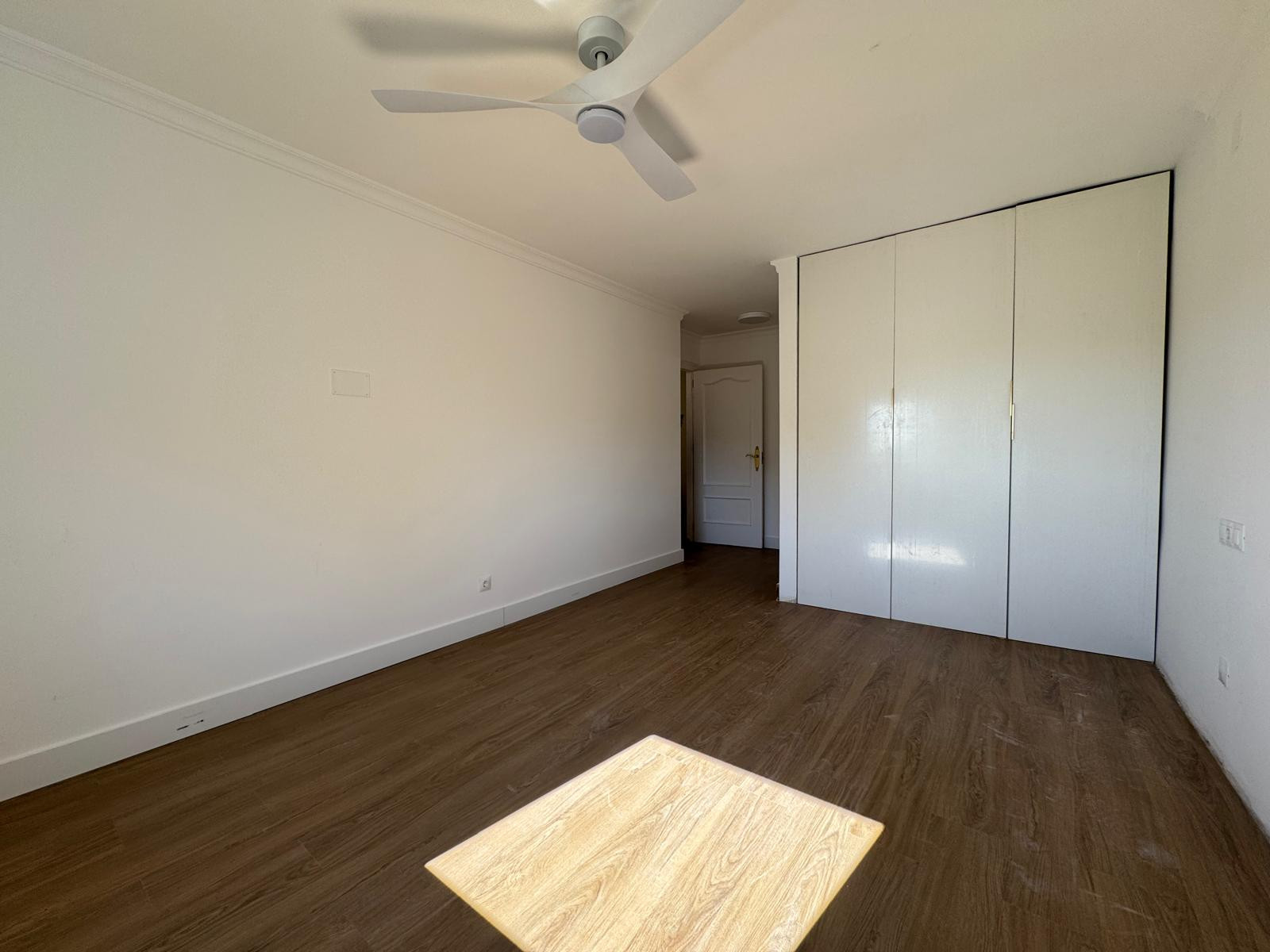 2 Bedroom Apartment in Estepona - Photo 15