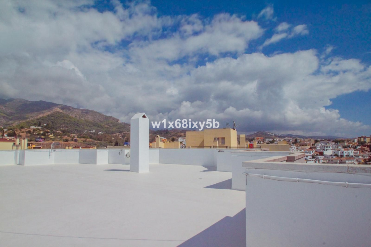 3 Bedroom Apartment in Marbella - Photo 18