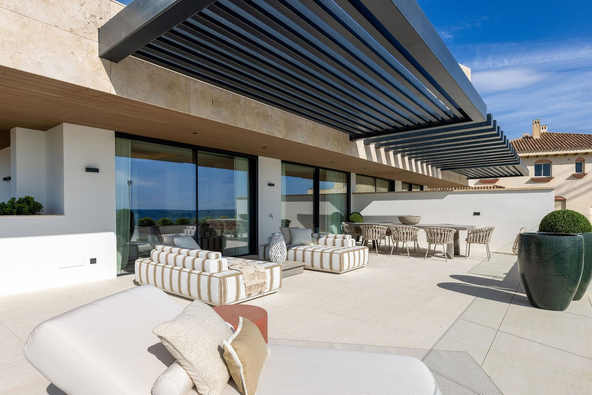 2 Bedroom Apartment in Estepona - Фото 23