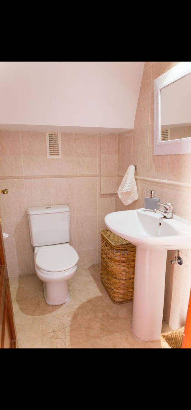 3 Bedroom Penthouse in La Duquesa - Photo 7