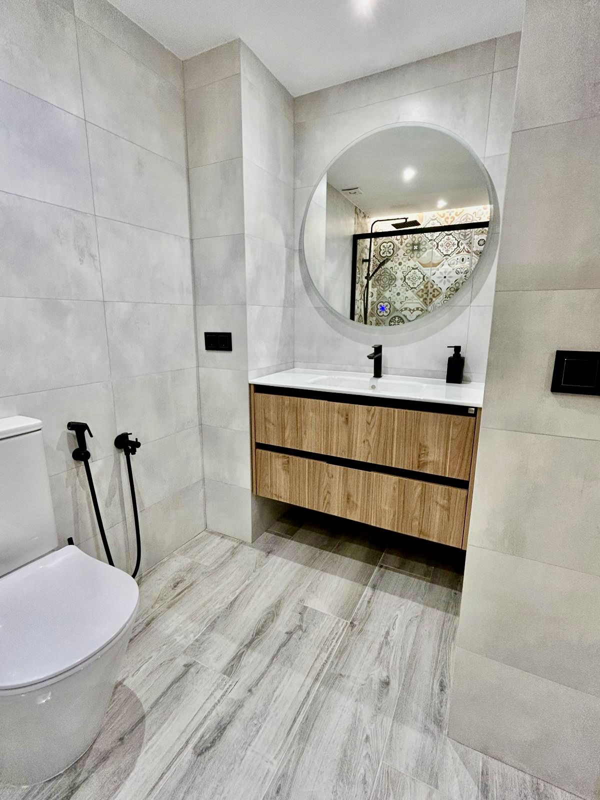 3 Bedroom Apartment in Estepona - Photo 8