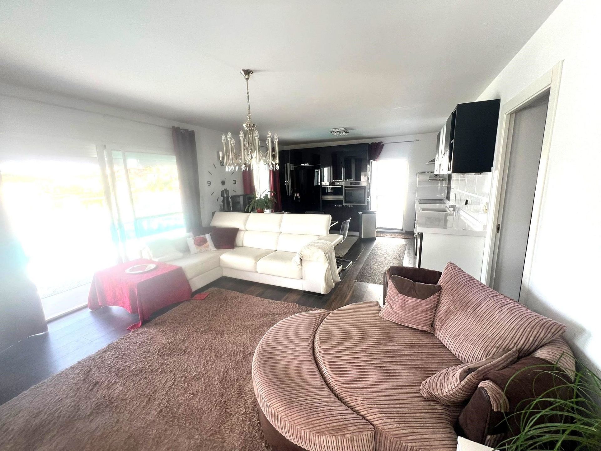 2 Bedroom Villa in Fuengirola - Photo 3
