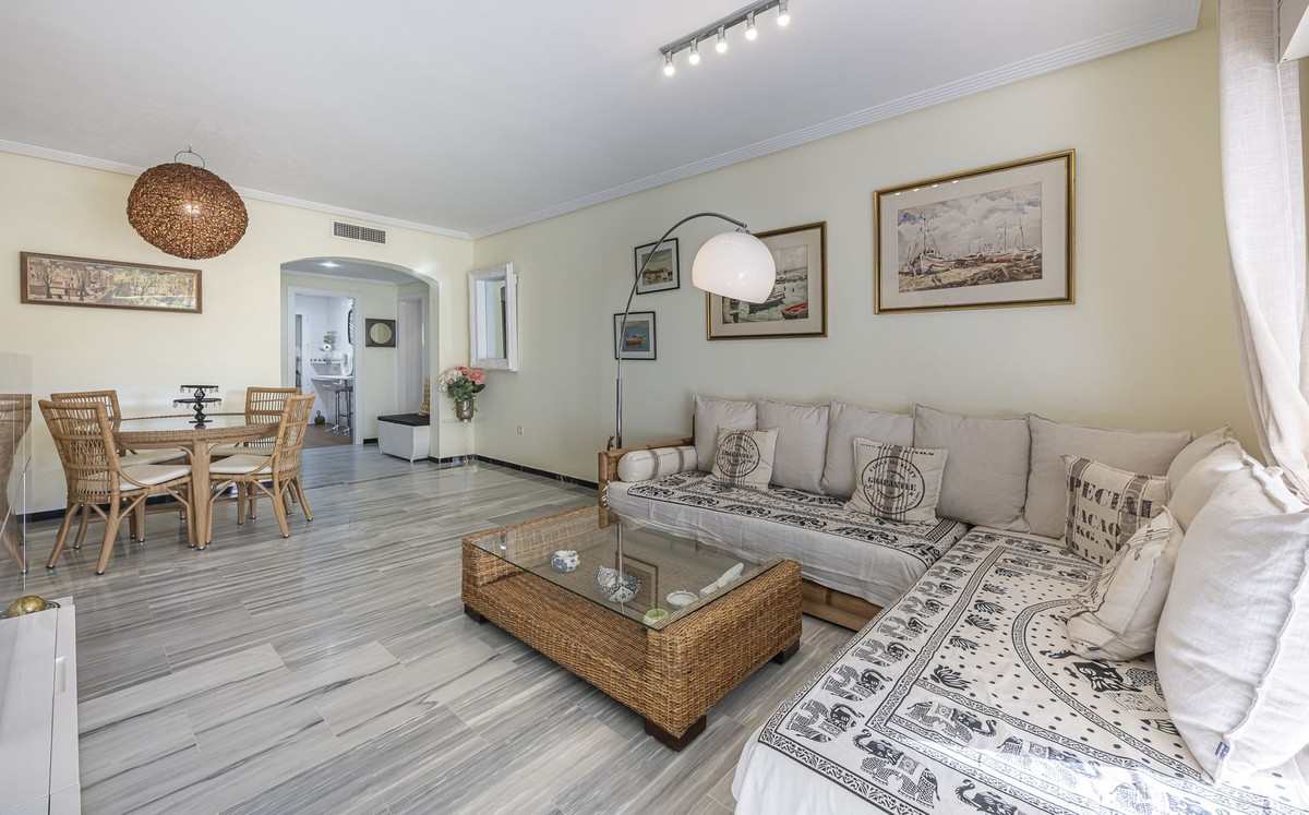 2 Bedroom Apartment in Marbella - Photo 8