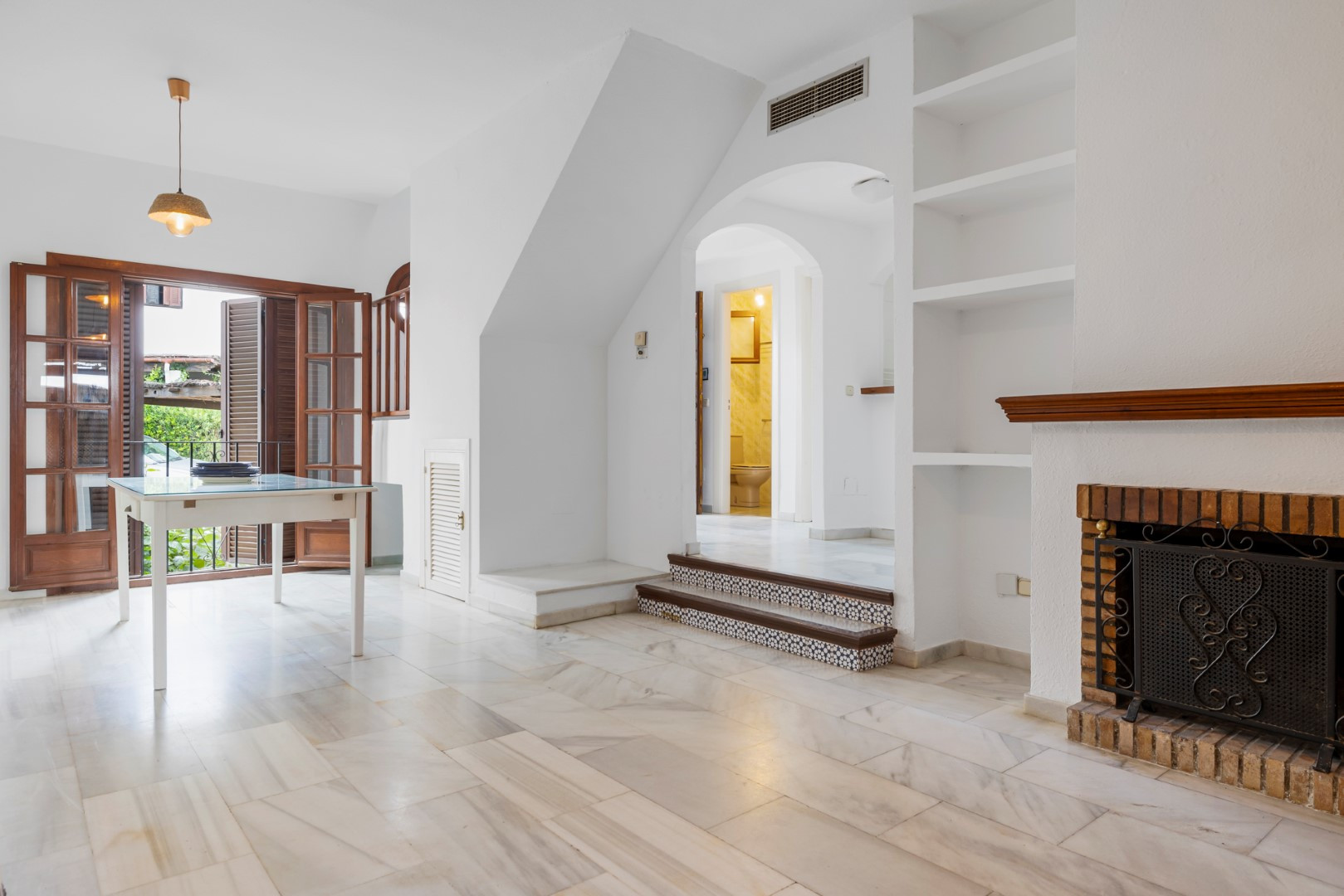 2 Bedroom Townhouse in Estepona - Photo 4