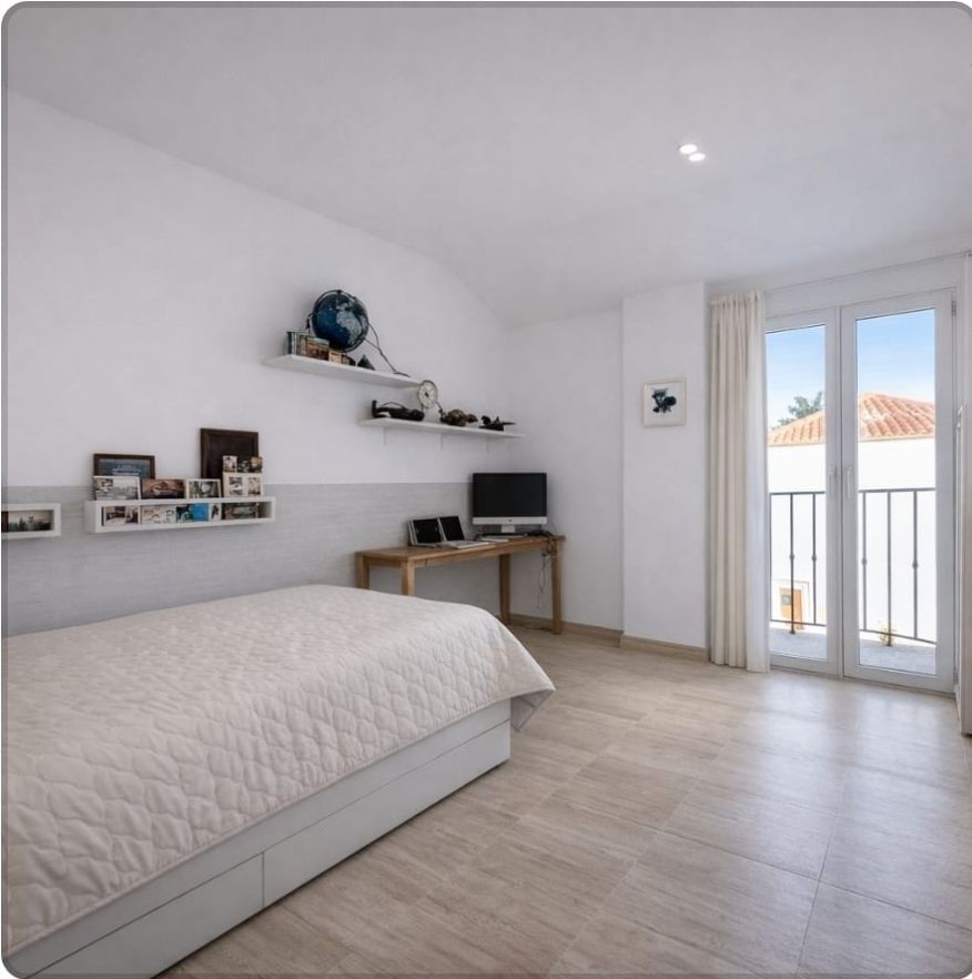 4 Bedroom Villa in Estepona - Photo 16