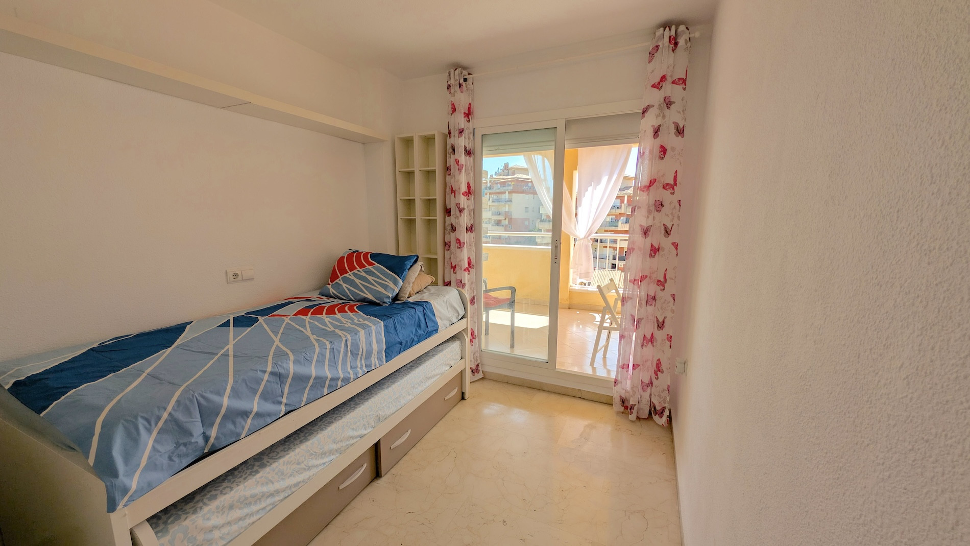 2 Bedroom Apartment in Benalmádena - Photo 18