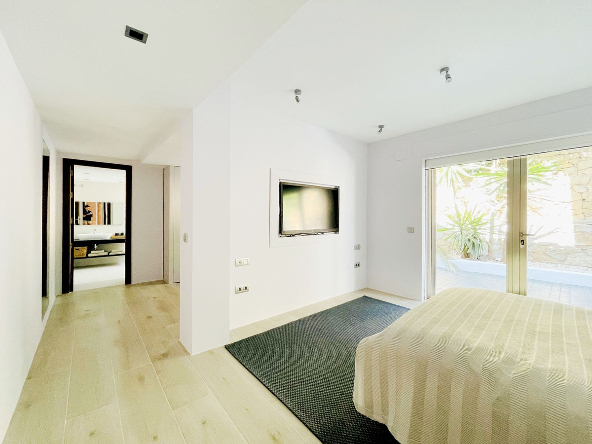 7 Bedroom Villa in Marbella - Photo 29
