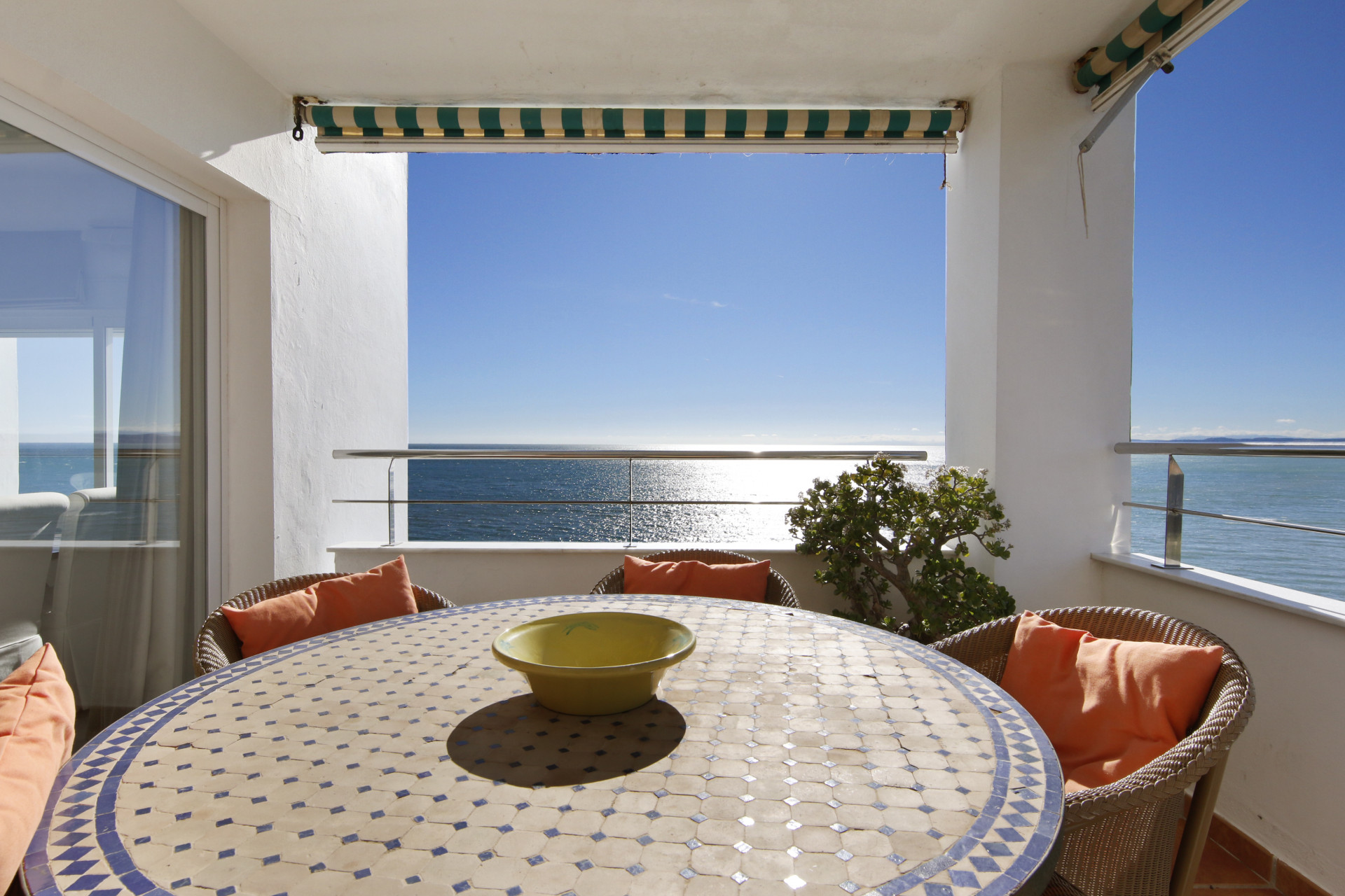 3 Bedroom Penthouse in Estepona - Foto 3