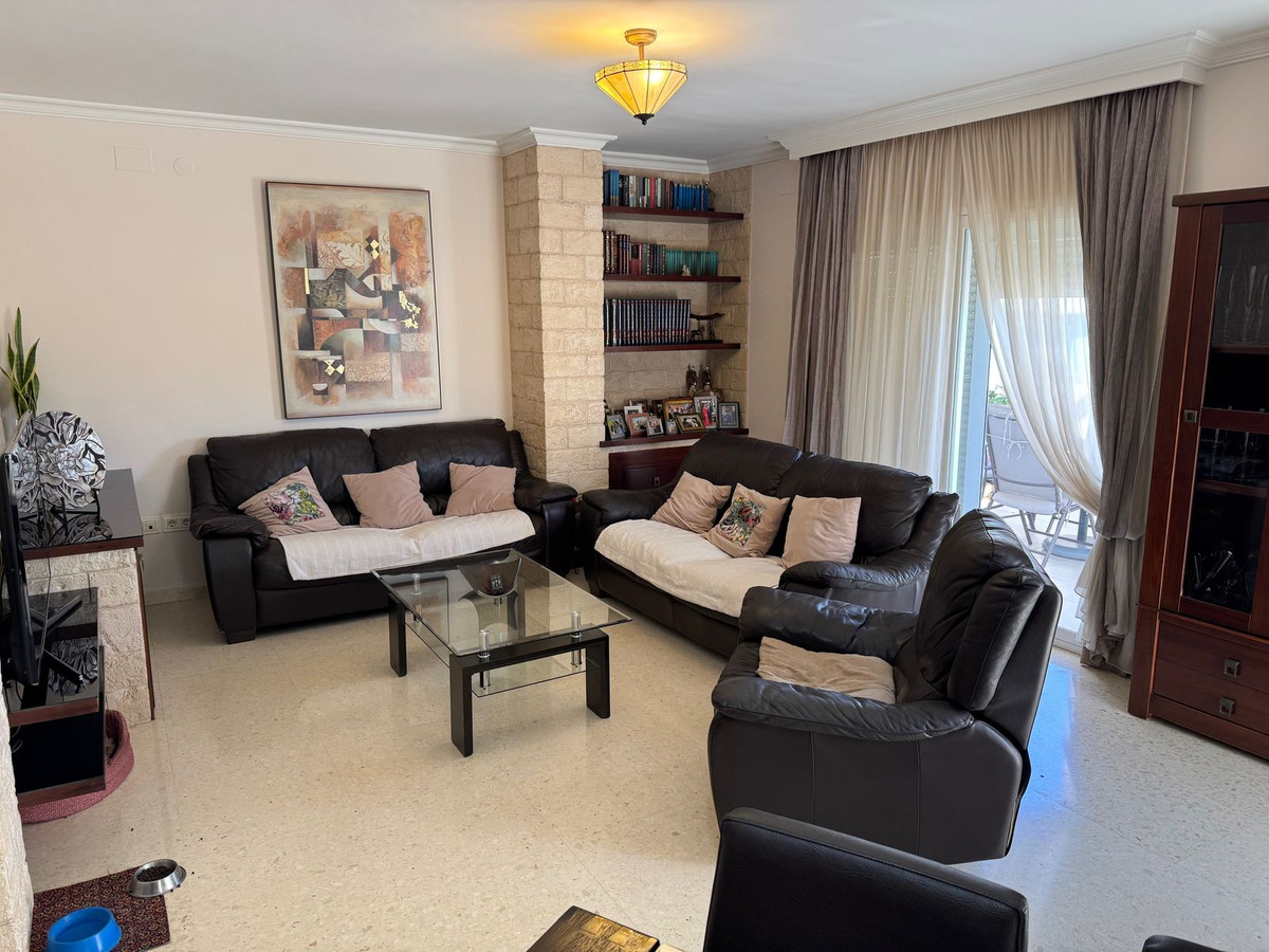 4 Bedroom Penthouse in Estepona - Foto 14